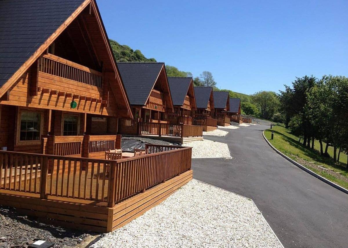 Penrhos Park Hotel Llanrhystyd Buitenkant foto