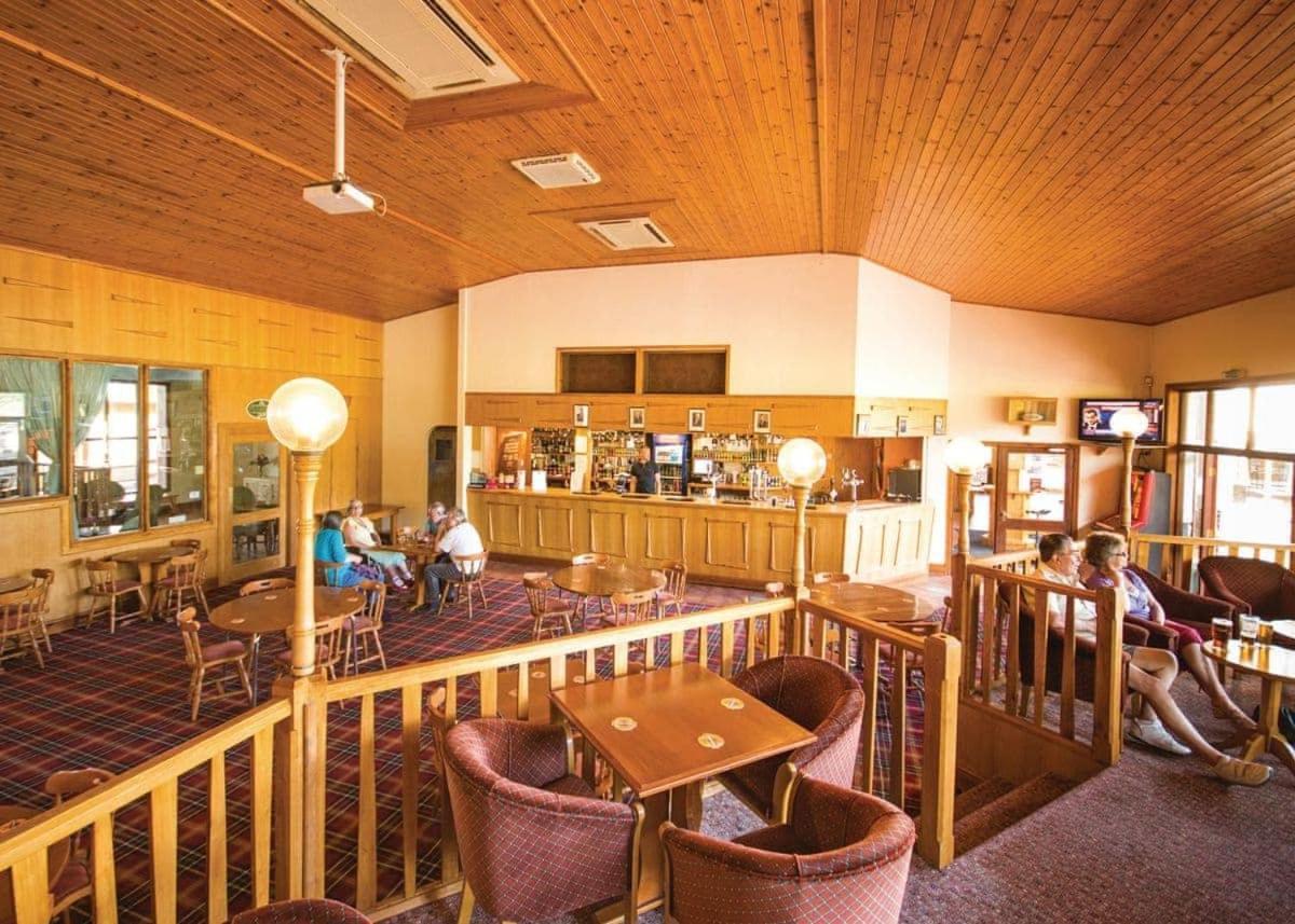Penrhos Park Hotel Llanrhystyd Buitenkant foto