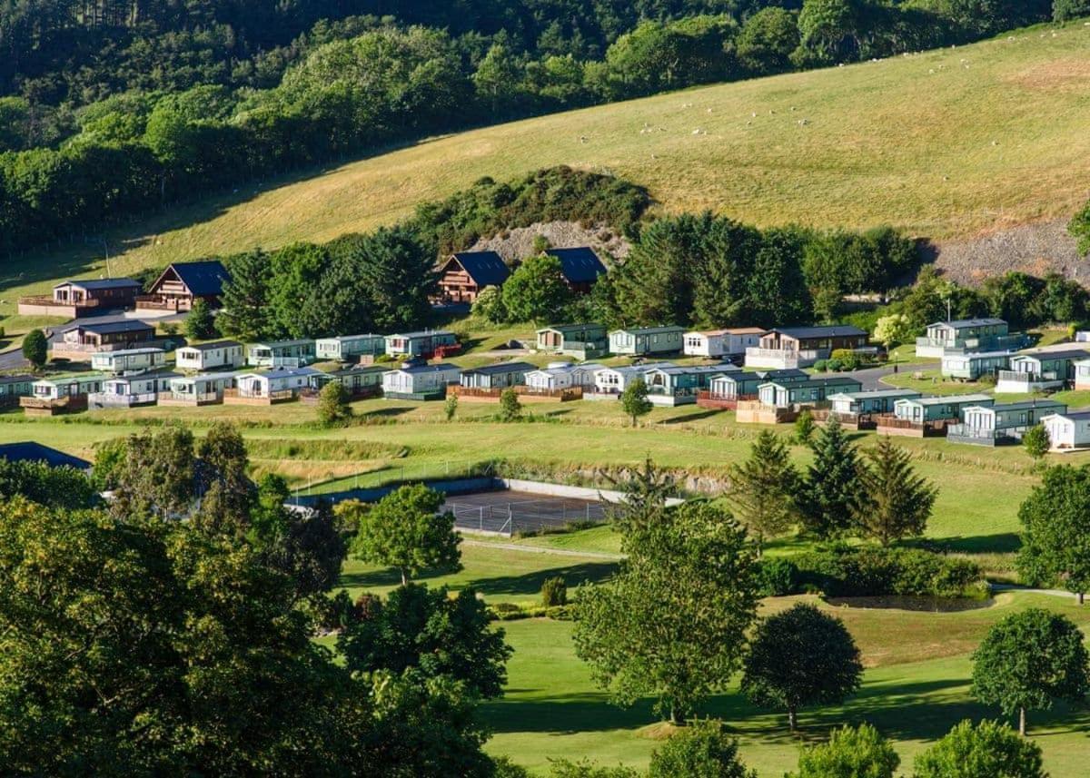 Penrhos Park Hotel Llanrhystyd Buitenkant foto